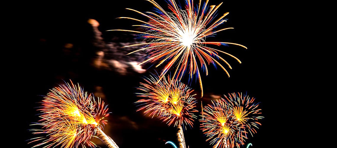 
			
KEEP YOUR EYES SPARKLING
			
		